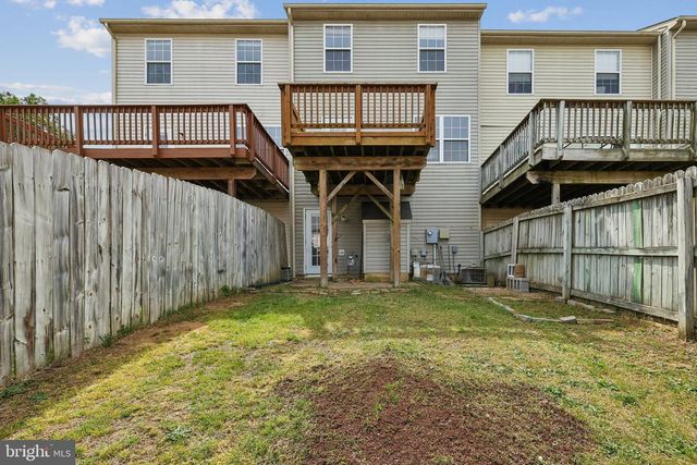 524 CLINT LN, Fredericksburg, VA 22405