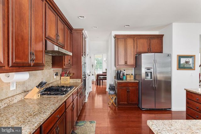 15610 ADMIRAL BAKER CIR, Haymarket, VA 20169