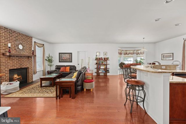 15610 ADMIRAL BAKER CIR, Haymarket, VA 20169