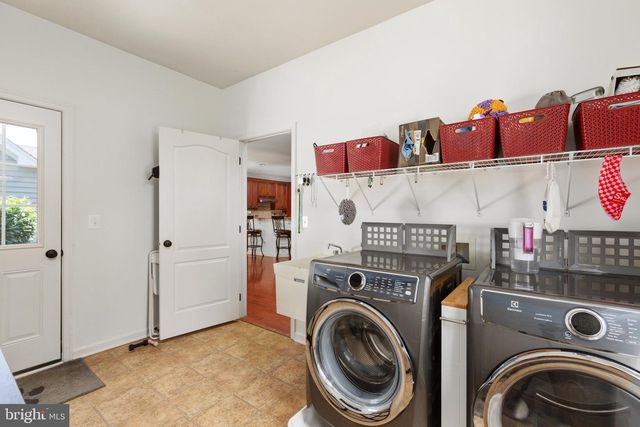 15610 ADMIRAL BAKER CIR, Haymarket, VA 20169