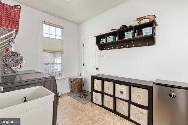 15610 ADMIRAL BAKER CIR, Haymarket, VA 20169