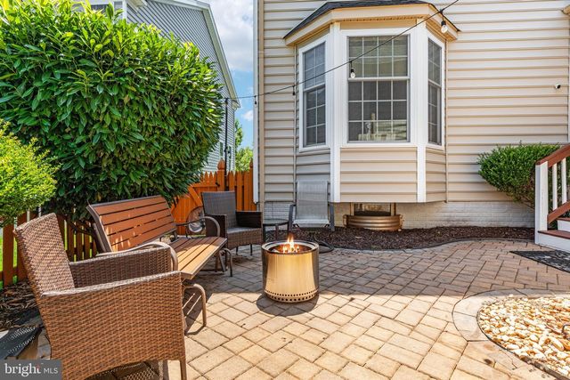 15610 ADMIRAL BAKER CIR, Haymarket, VA 20169