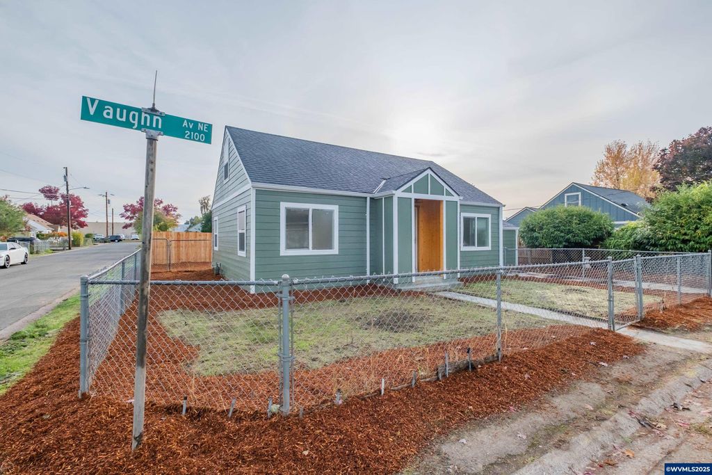2194 Vaughn Av NE, Salem, OR 97301
