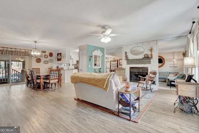 50 Hearthstone Drive E, Newnan, GA 30263