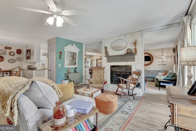 50 Hearthstone Drive E, Newnan, GA 30263