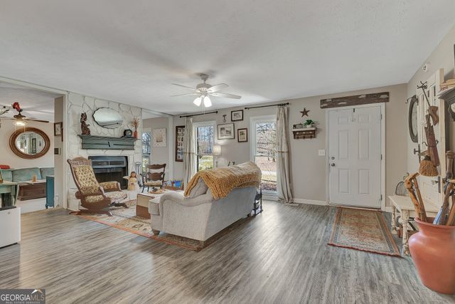 50 Hearthstone Drive E, Newnan, GA 30263