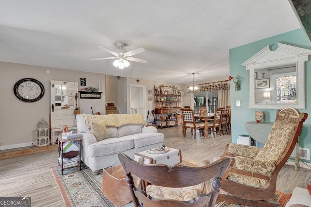 50 Hearthstone Drive E, Newnan, GA 30263