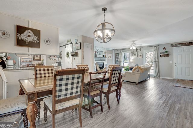 50 Hearthstone Drive E, Newnan, GA 30263