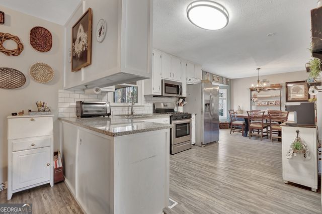 50 Hearthstone Drive E, Newnan, GA 30263