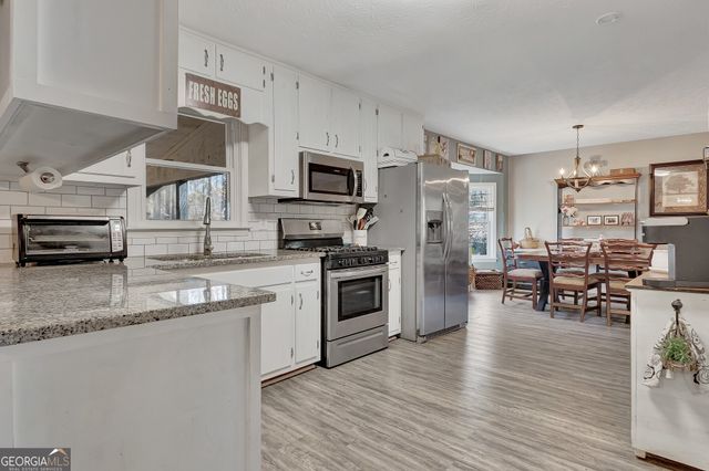 50 Hearthstone Drive E, Newnan, GA 30263