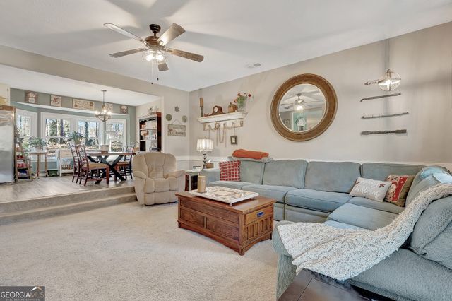 50 Hearthstone Drive E, Newnan, GA 30263