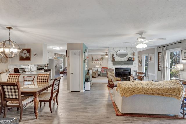 50 Hearthstone Drive E, Newnan, GA 30263