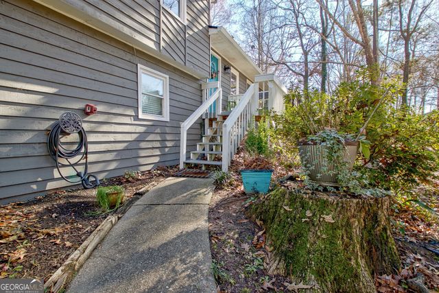 50 Hearthstone Drive E, Newnan, GA 30263