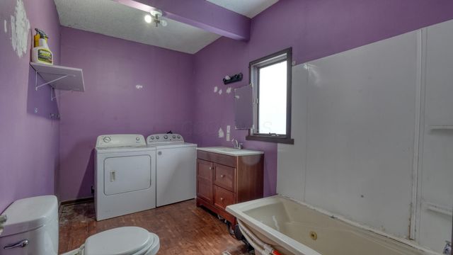 615 Clark Street, Cambridge, OH 43725