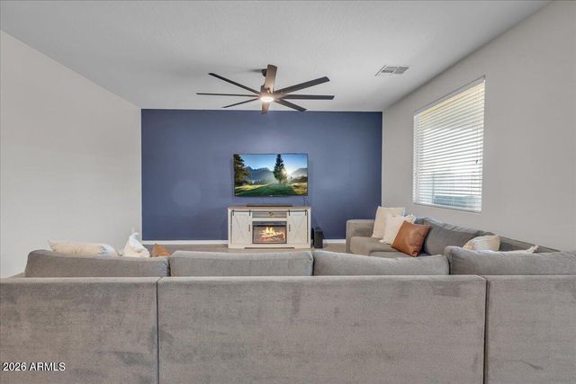 5612 W LODGE Drive, Laveen, AZ 85339