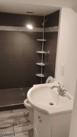 249 Summer Ave, Newark City, NJ 07104