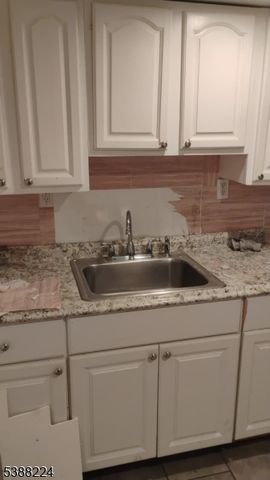 249 Summer Ave, Newark City, NJ 07104