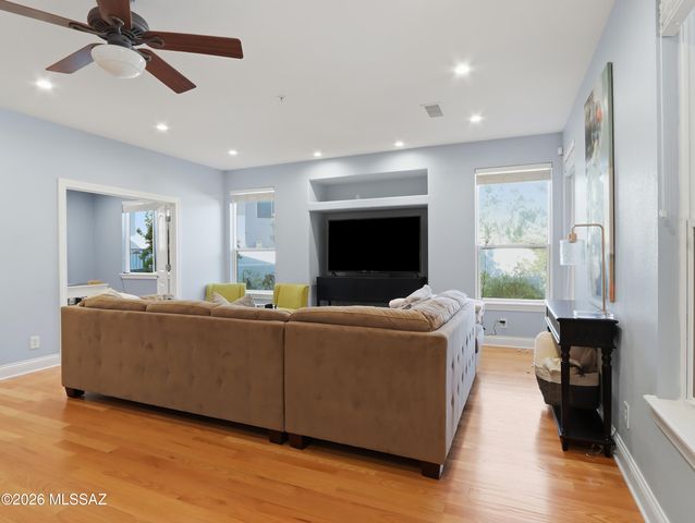 33209 N 61st Street, Scottsdale, AZ 85266