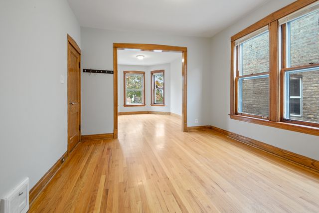 4737 N Kildare Avenue 2, Chicago, IL 60630