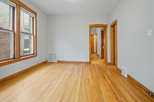 4737 N Kildare Avenue 2, Chicago, IL 60630