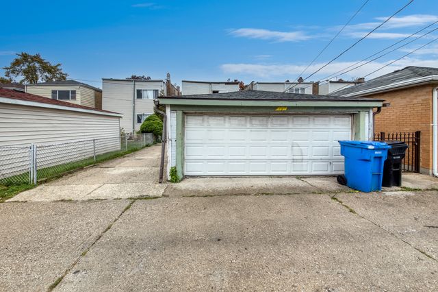 4737 N Kildare Avenue 2, Chicago, IL 60630