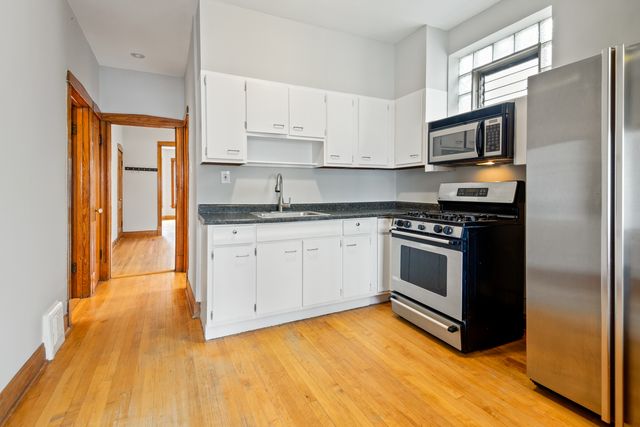 4737 N Kildare Avenue 2, Chicago, IL 60630
