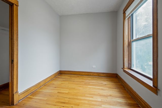4737 N Kildare Avenue 2, Chicago, IL 60630