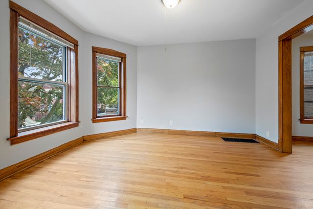4737 N Kildare Avenue 2, Chicago, IL 60630