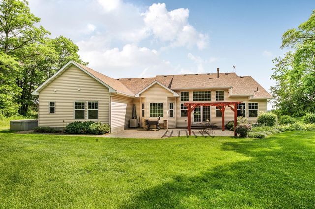 5638 Garden Hills Lane, Saint Cloud, MN 56301