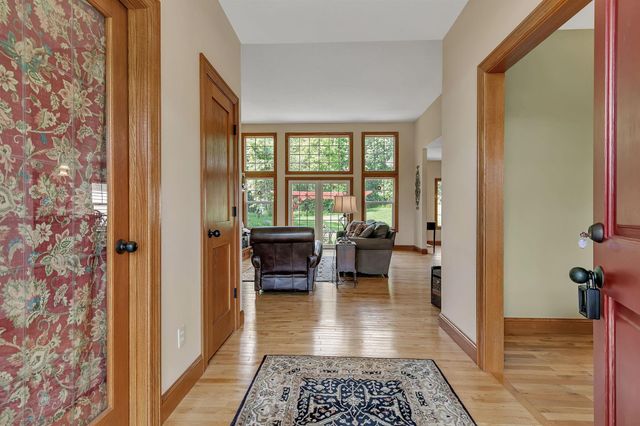 5638 Garden Hills Lane, Saint Cloud, MN 56301