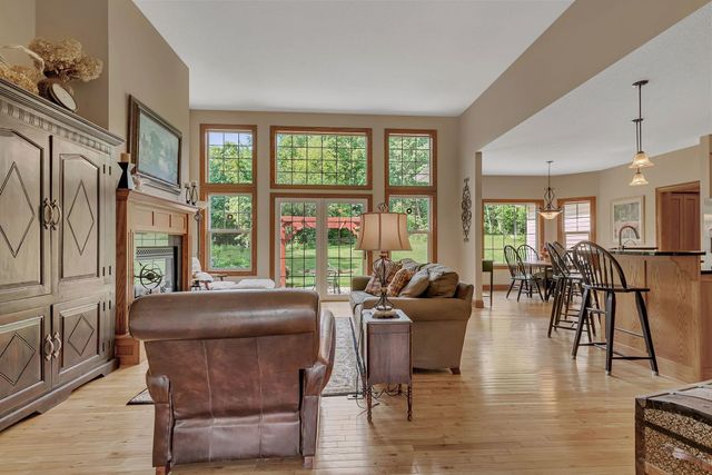 5638 Garden Hills Lane, Saint Cloud, MN 56301