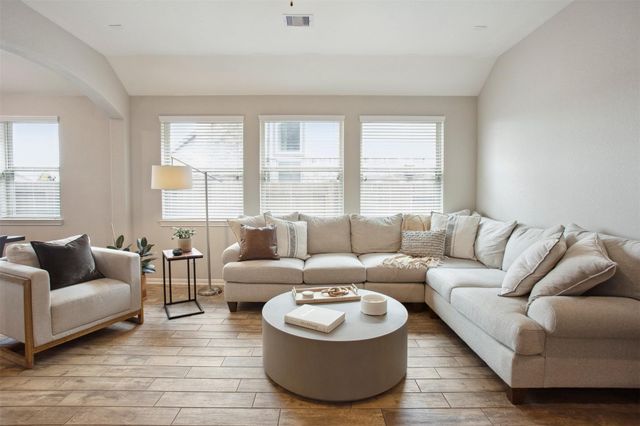 5603 Alexan Crest Drive, Fulshear, TX 77441