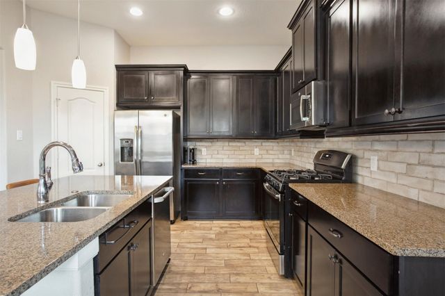 5603 Alexan Crest Drive, Fulshear, TX 77441