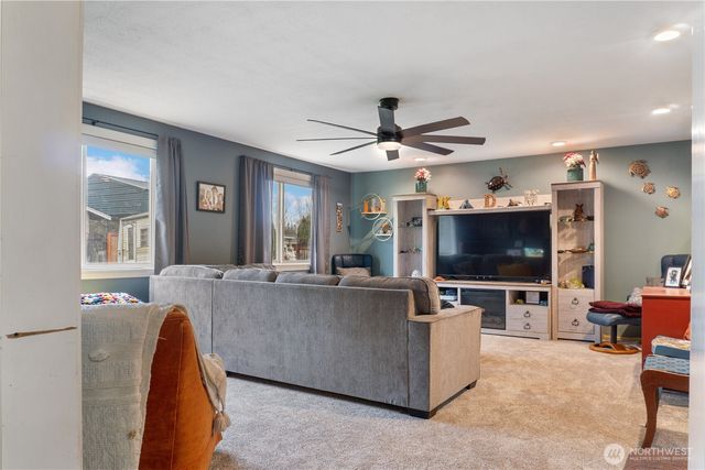 9304 55th Avenue NE, Marysville, WA 98270