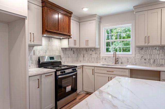 4821 Thomasville Road, Chapmansboro, TN 37035