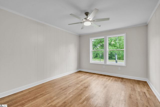 470 W Hayne Street, Woodruff, SC 29388