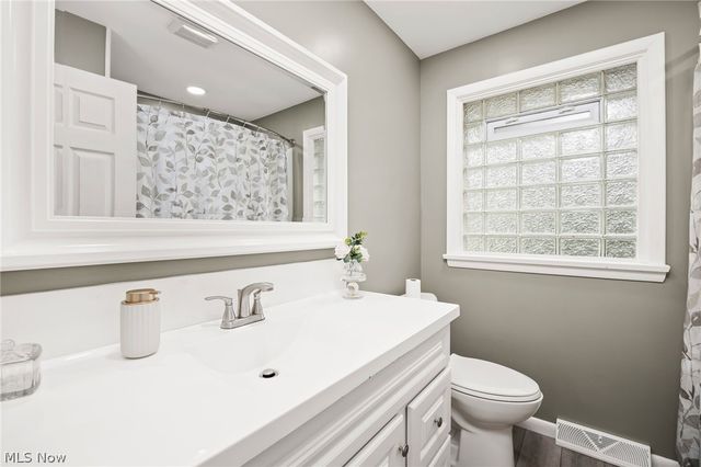 102 Young Drive, Lodi, OH 44254