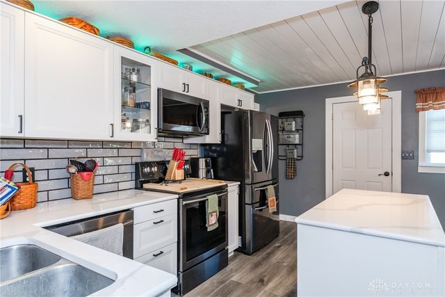 1641 Woods Drive, Beavercreek, OH 45432