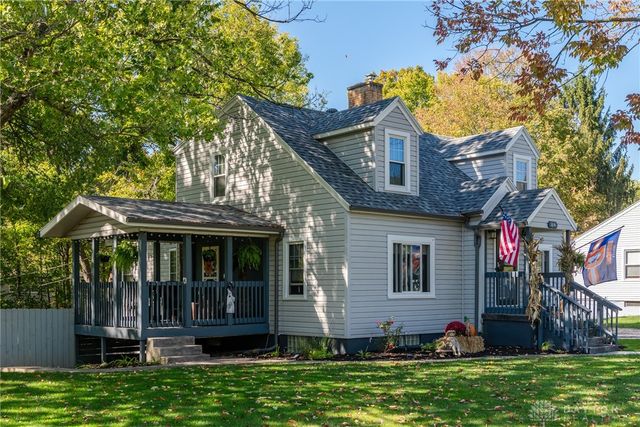 1641 Woods Drive, Beavercreek, OH 45432