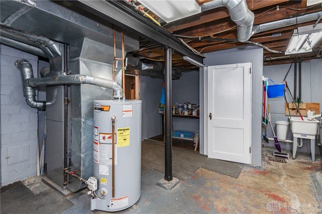 1641 Woods Drive, Beavercreek, OH 45432