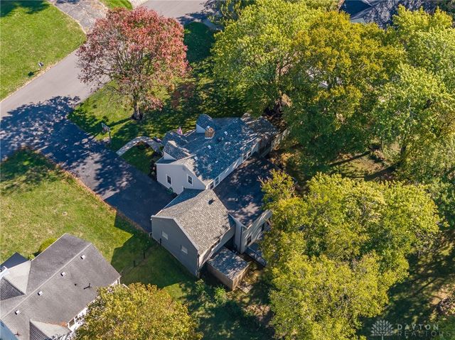 1641 Woods Drive, Beavercreek, OH 45432
