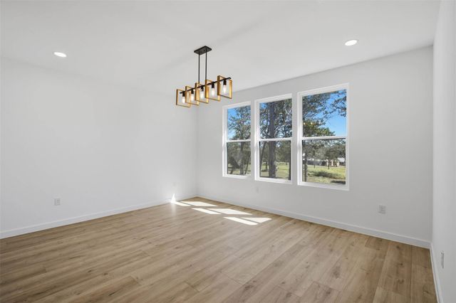 208 Ulupau CIR, Bastrop, TX 78602