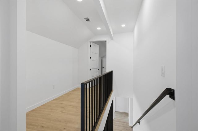 208 Ulupau CIR, Bastrop, TX 78602