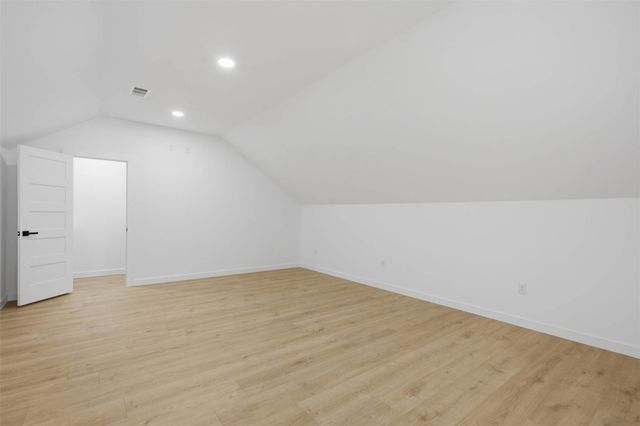 208 Ulupau CIR, Bastrop, TX 78602