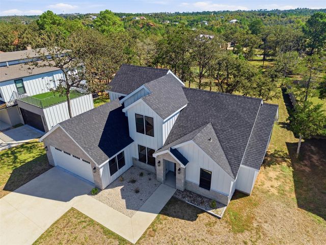 208 Ulupau CIR, Bastrop, TX 78602
