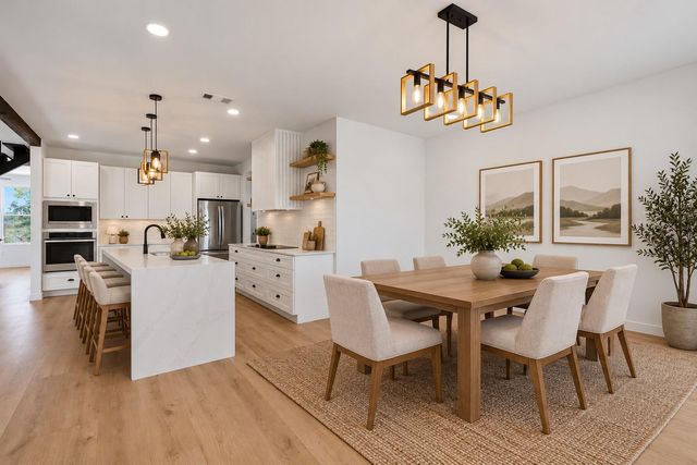 208 Ulupau CIR, Bastrop, TX 78602