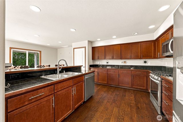 17700 82nd Drive NE, Arlington, WA 98223