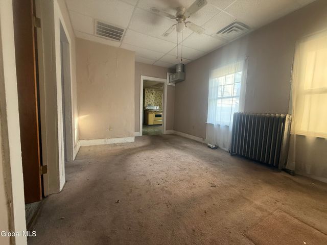 40 8th Street, Waterford, NY 12188