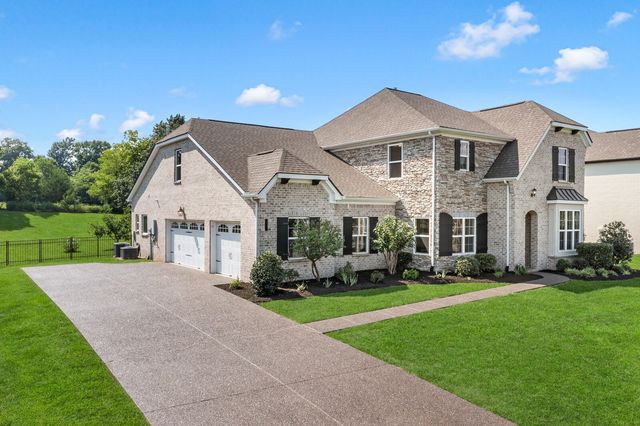 1127 Madison Mill Dr, Nolensville, TN 37135
