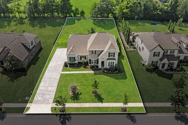 1127 Madison Mill Dr, Nolensville, TN 37135